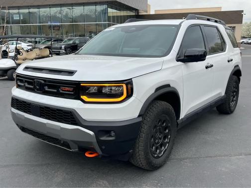 Platinum White Pearl 2026 Honda Passport TrailSport Elite Blackout