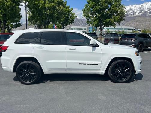 2018 Jeep Grand Cherokee Altitude