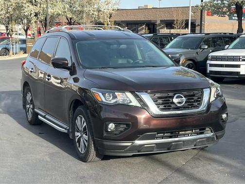 2019 Nissan Pathfinder SL