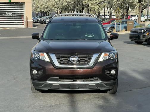 2019 Nissan Pathfinder SL