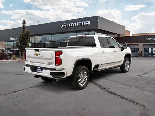 2024 Chevrolet Silverado 3500 High Country