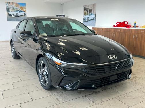 2026 Hyundai ELANTRA Limited