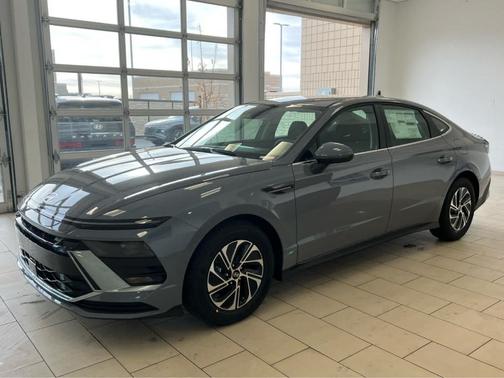 2026 Hyundai SONATA Hybrid Blue