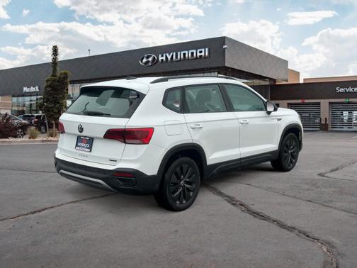 2022 Volkswagen Taos 1.5T S