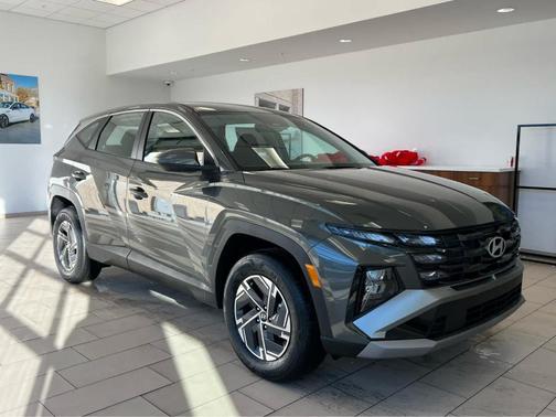 Gray 2026 Hyundai TUCSON Hybrid Blue SE