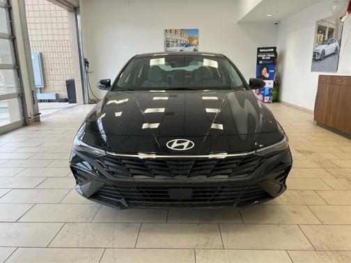 2026 Hyundai ELANTRA HEV Limited