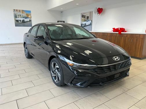 2026 Hyundai ELANTRA HEV Limited