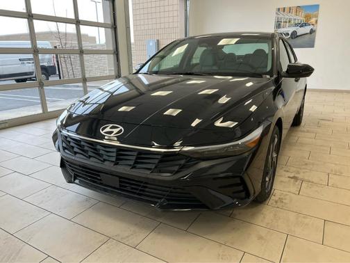 2026 Hyundai ELANTRA HEV Limited