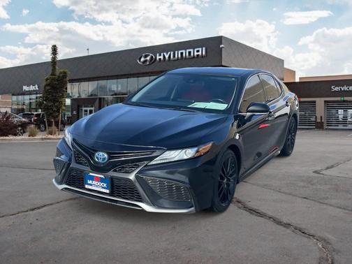 2022 Toyota Camry Hybrid XSE
