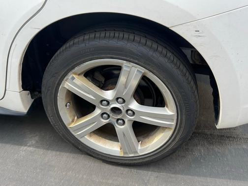 2009 Pontiac Vibe Base
