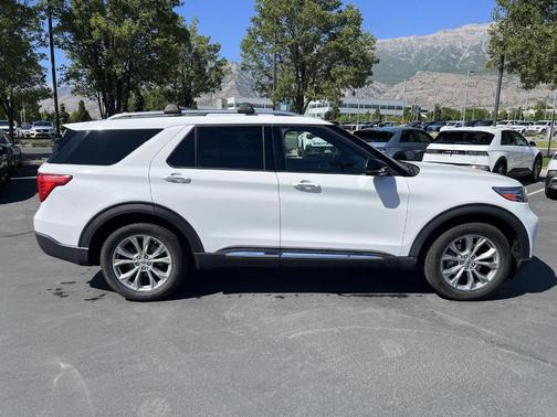Oxford White 2020 Ford Explorer Limited