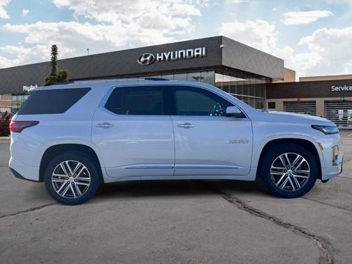 2023 Chevrolet Traverse High Country