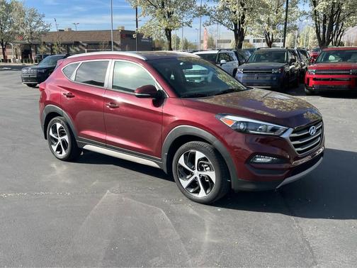 Ruby Wine 2017 Hyundai TUCSON Sport