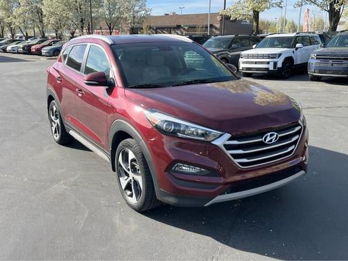 Ruby Wine 2017 Hyundai TUCSON Sport