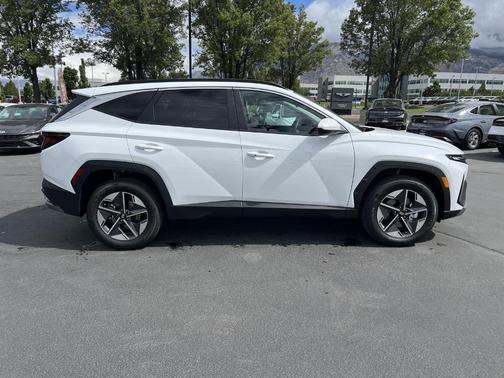 Pearl 2026 Hyundai TUCSON Hybrid SEL