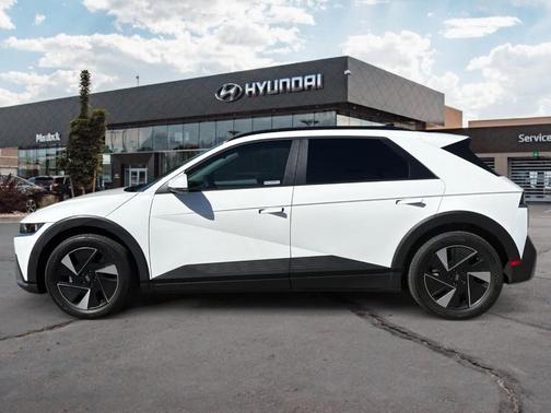 2025 Hyundai IONIQ 5 SEL
