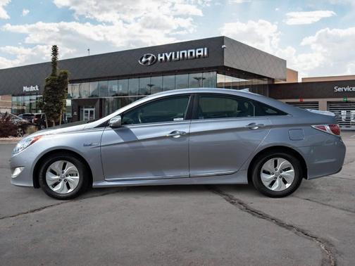 2015 Hyundai SONATA Hybrid Base