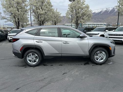 Silver 2026 Hyundai TUCSON SE