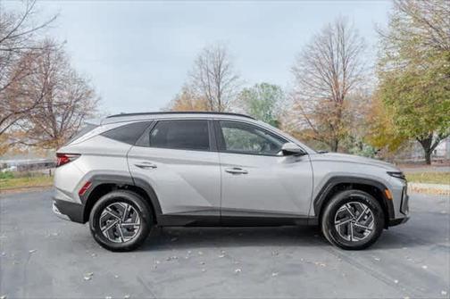 2025 Hyundai TUCSON Hybrid Blue