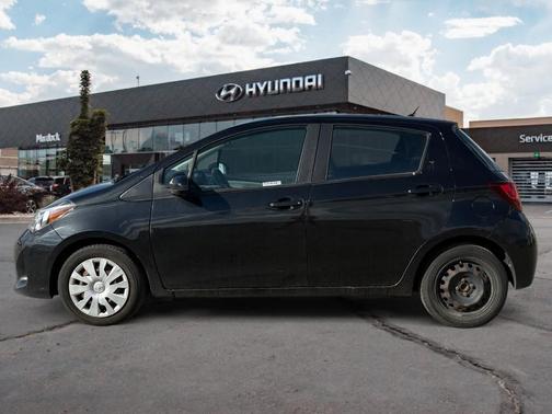 2015 Toyota Yaris L