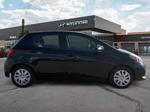 2015 Toyota Yaris L