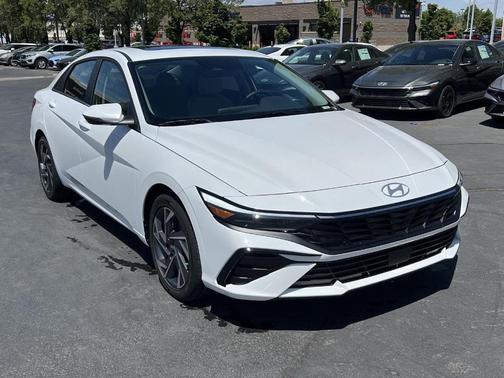 Serenity White Pearl 2026 Hyundai ELANTRA Limited