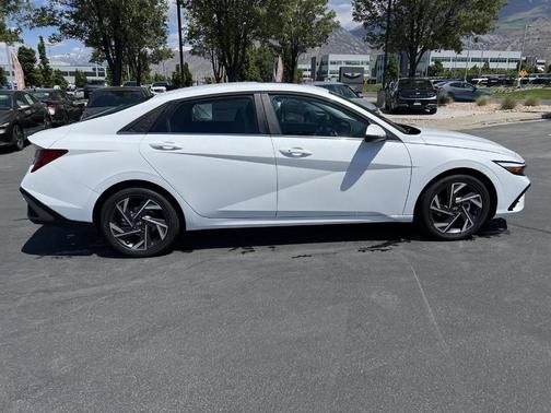 Serenity White Pearl 2026 Hyundai ELANTRA Limited