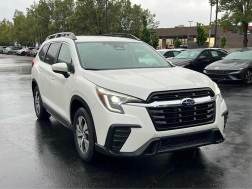 Crystal White Pearl 2025 Subaru Ascent Premium