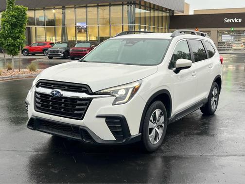 Crystal White Pearl 2025 Subaru Ascent Premium