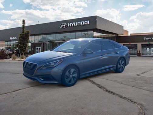 2017 Hyundai SONATA Hybrid Limited