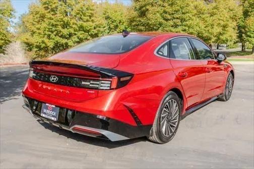 2025 Hyundai SONATA Hybrid SEL