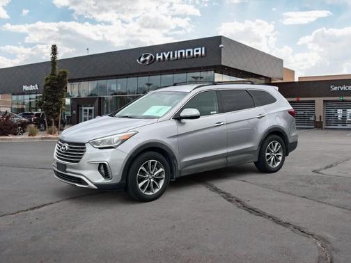 2018 Hyundai SANTA FE SE