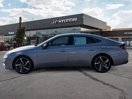 2023 Hyundai SONATA SEL Plus