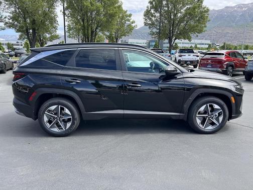 Ash Black 2026 Hyundai TUCSON Hybrid SEL