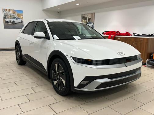 2026 Hyundai IONIQ 5 SE
