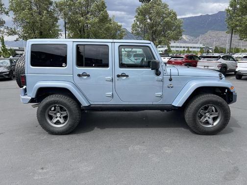 Winter Chill Pearl 2012 Jeep Wrangler Unlimited Sahara