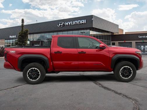 2025 Toyota Tacoma TRD Off Road