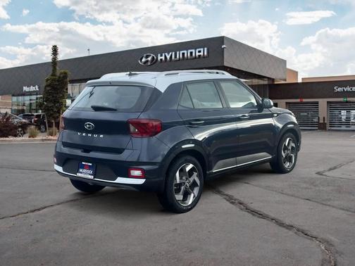 2024 Hyundai VENUE Limited