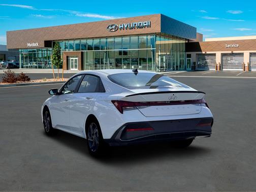 2026 Hyundai ELANTRA HEV SEL