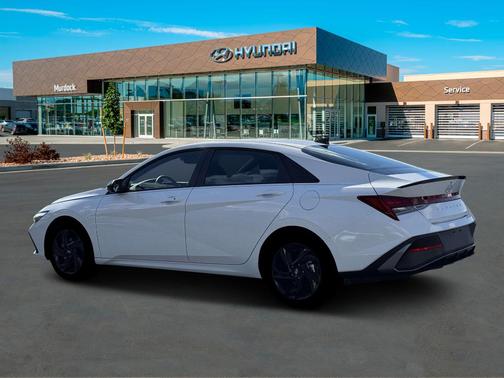 2026 Hyundai ELANTRA HEV SEL