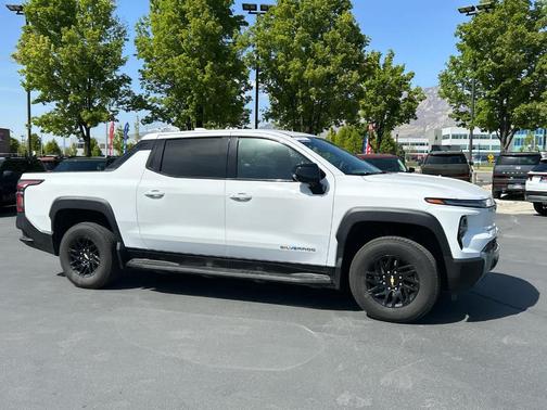 2025 Chevrolet Silverado EV LT