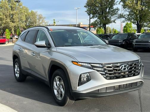 Shimmering Silver 2023 Hyundai TUCSON SEL