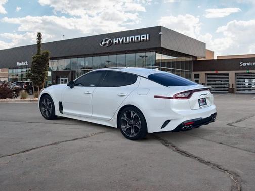 2020 Kia Stinger GT-Line