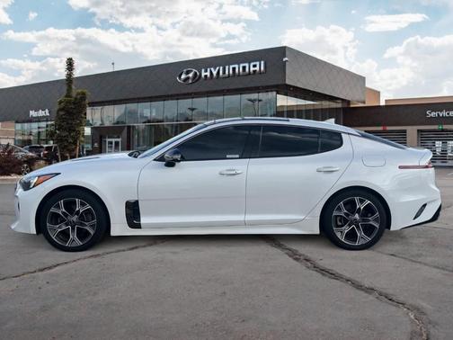 2020 Kia Stinger GT-Line