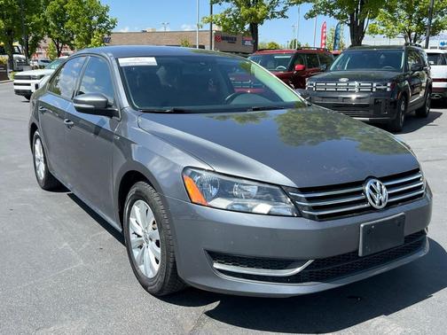 2014 Volkswagen Passat Auto Wolfsburg Ed
