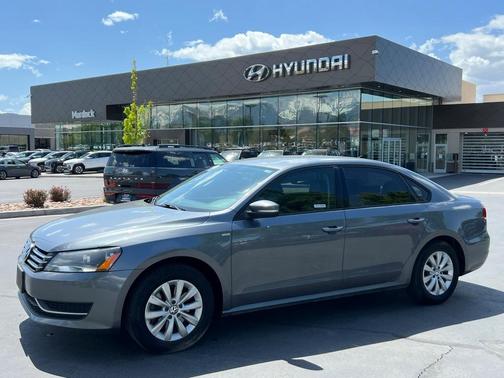 2014 Volkswagen Passat Auto Wolfsburg Ed