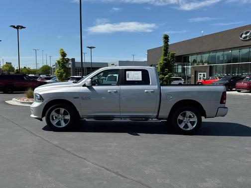 Bright Silver Clearcoat Metallic 2014 RAM 1500 Sport