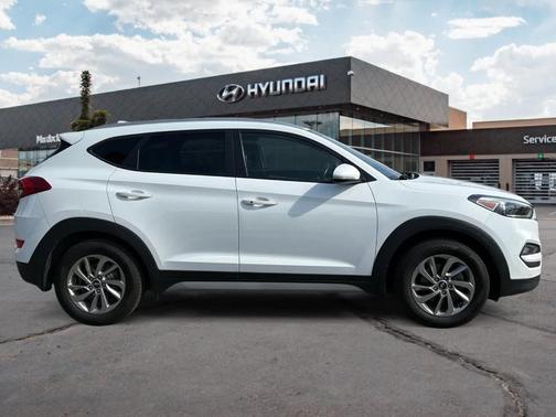 2017 Hyundai TUCSON SE Plus