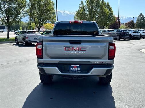 Sterling 2024 GMC Canyon AT4X