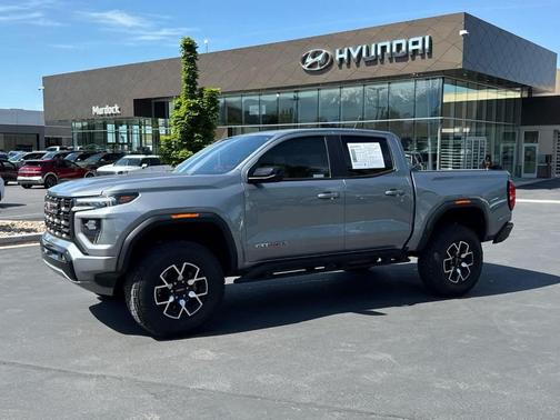 Sterling 2024 GMC Canyon AT4X